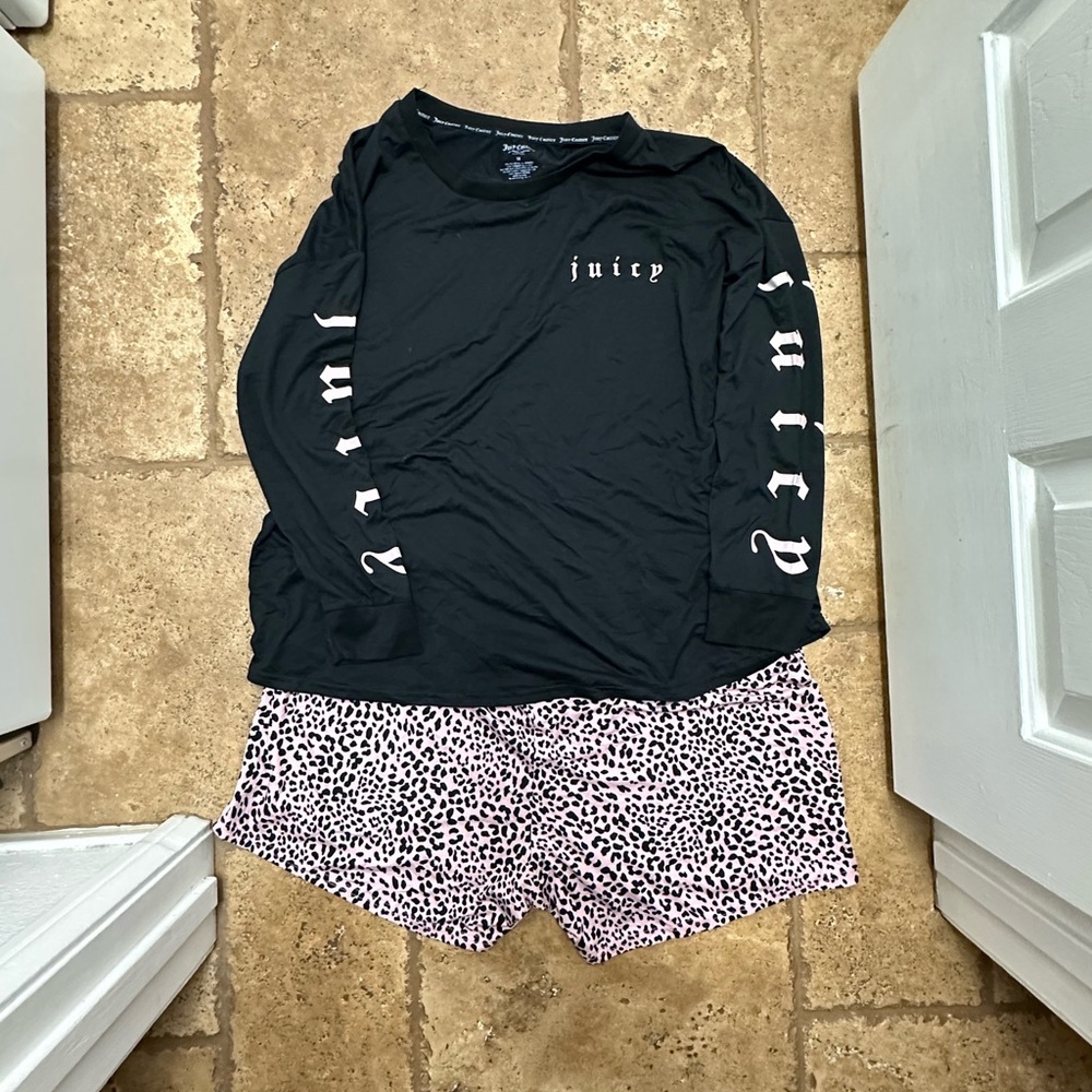 Juicy Couture Women’s Set Top & Bottom Size 1X Casual Sleep Shirt & Shorts